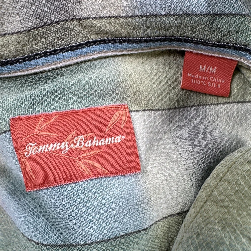 Tommy Bahama Mens Button Front Shirt Plaid Silk Green Blue Medium Short Sleeve
